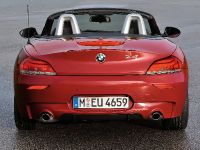 BMW Z4 sDrive35is (2011) - picture 18 of 20