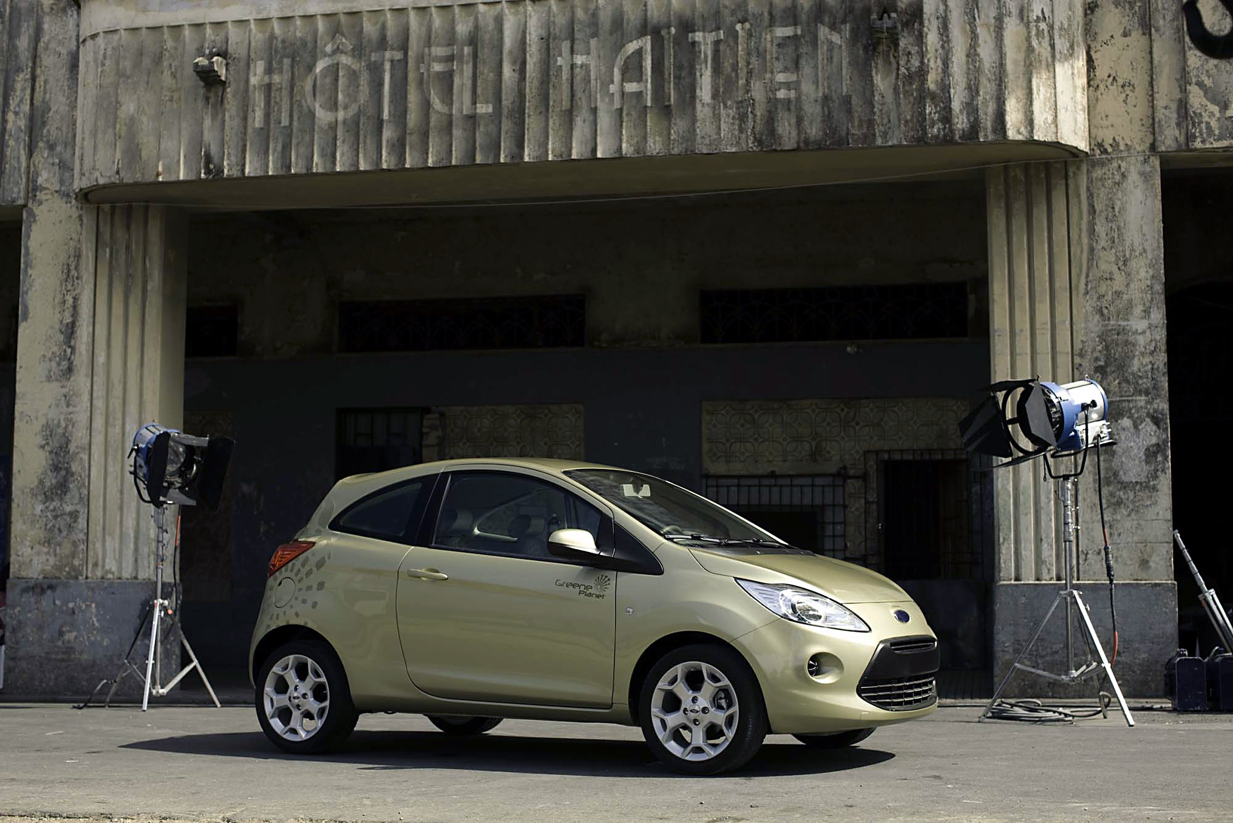 Bond movie role for Ford Ka