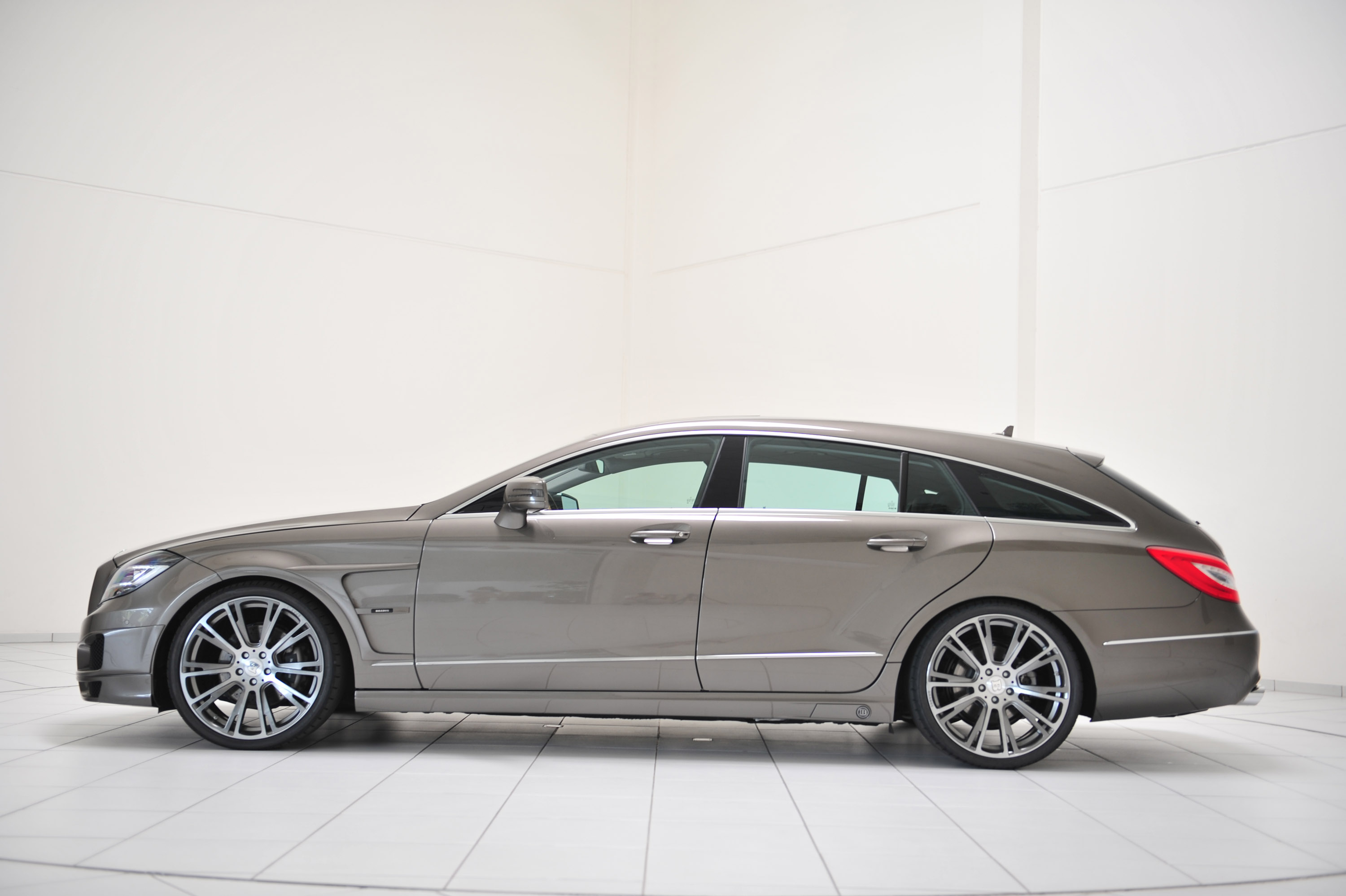 Brabus  Mercedes-Benz CLS Shooting Brake