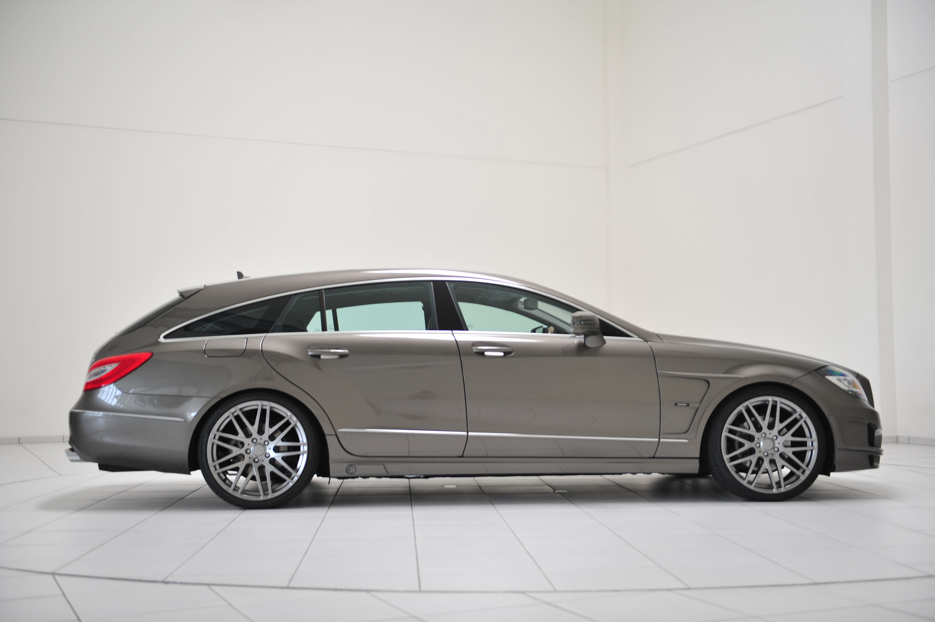 Brabus  Mercedes-Benz CLS Shooting Brake