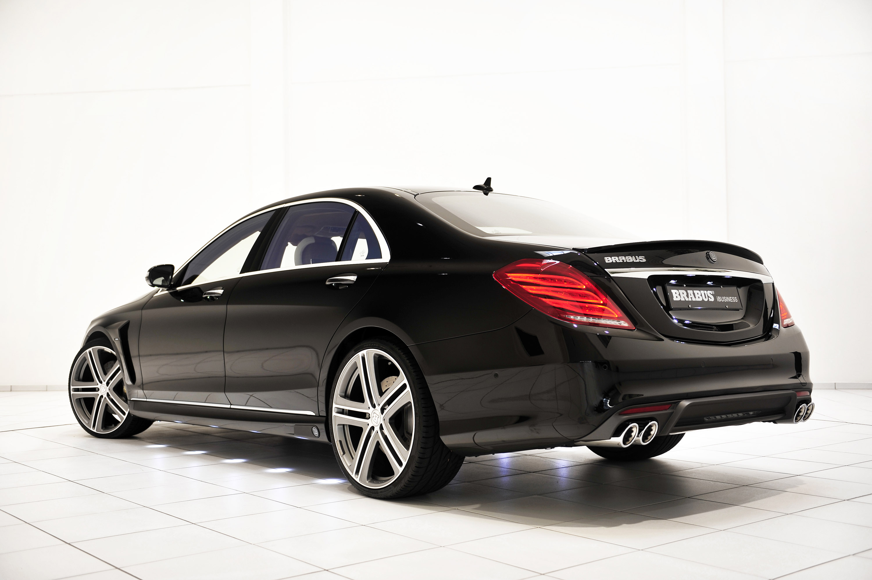 Brabus 850 6.0 Biturbo iBusiness Mercedes-Benz S63 AMG