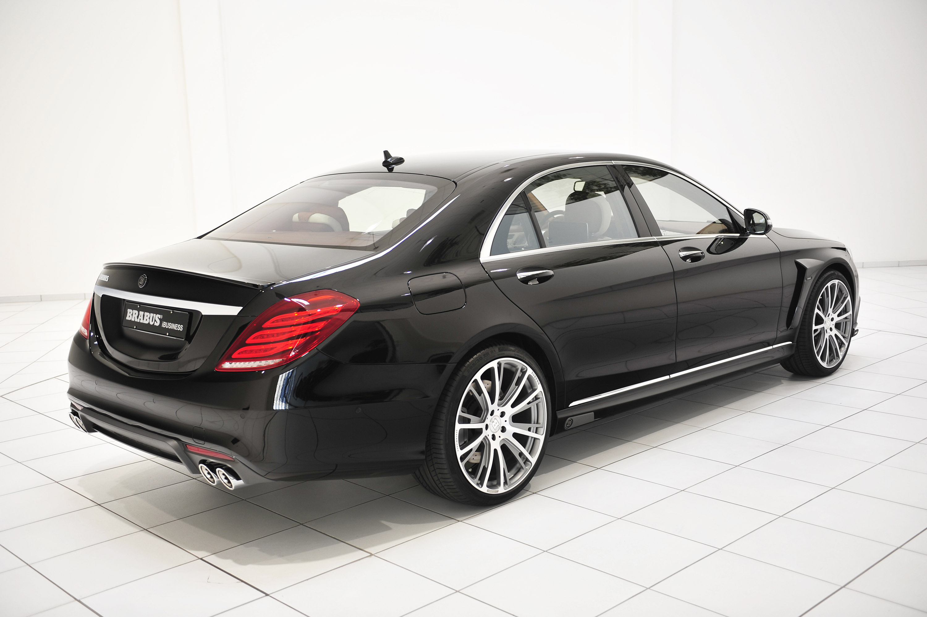 Brabus 850 6.0 Biturbo iBusiness Mercedes-Benz S63 AMG