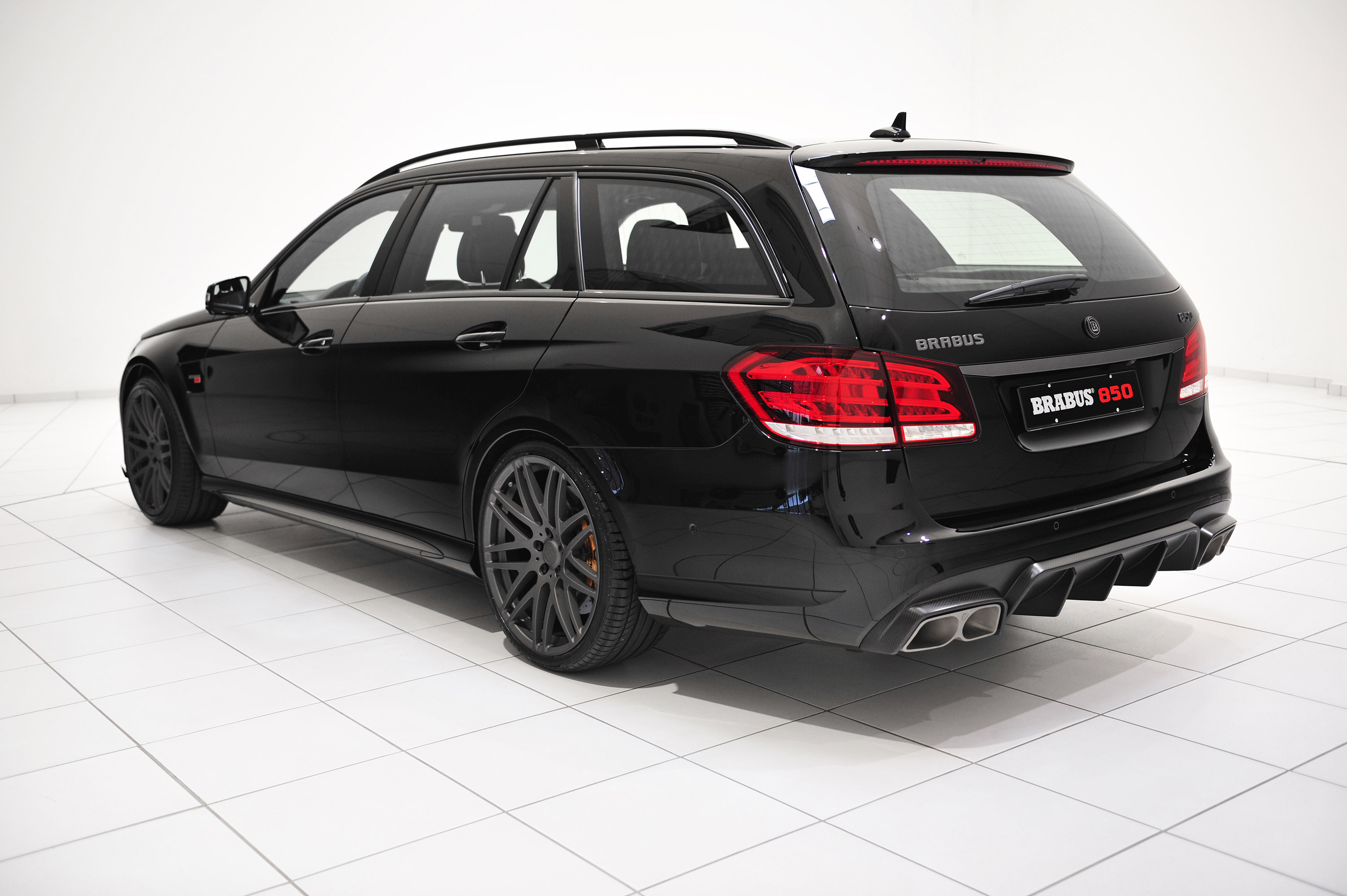 Brabus 850 6.0 Biturbo Mercedes-Benz E63 AMG