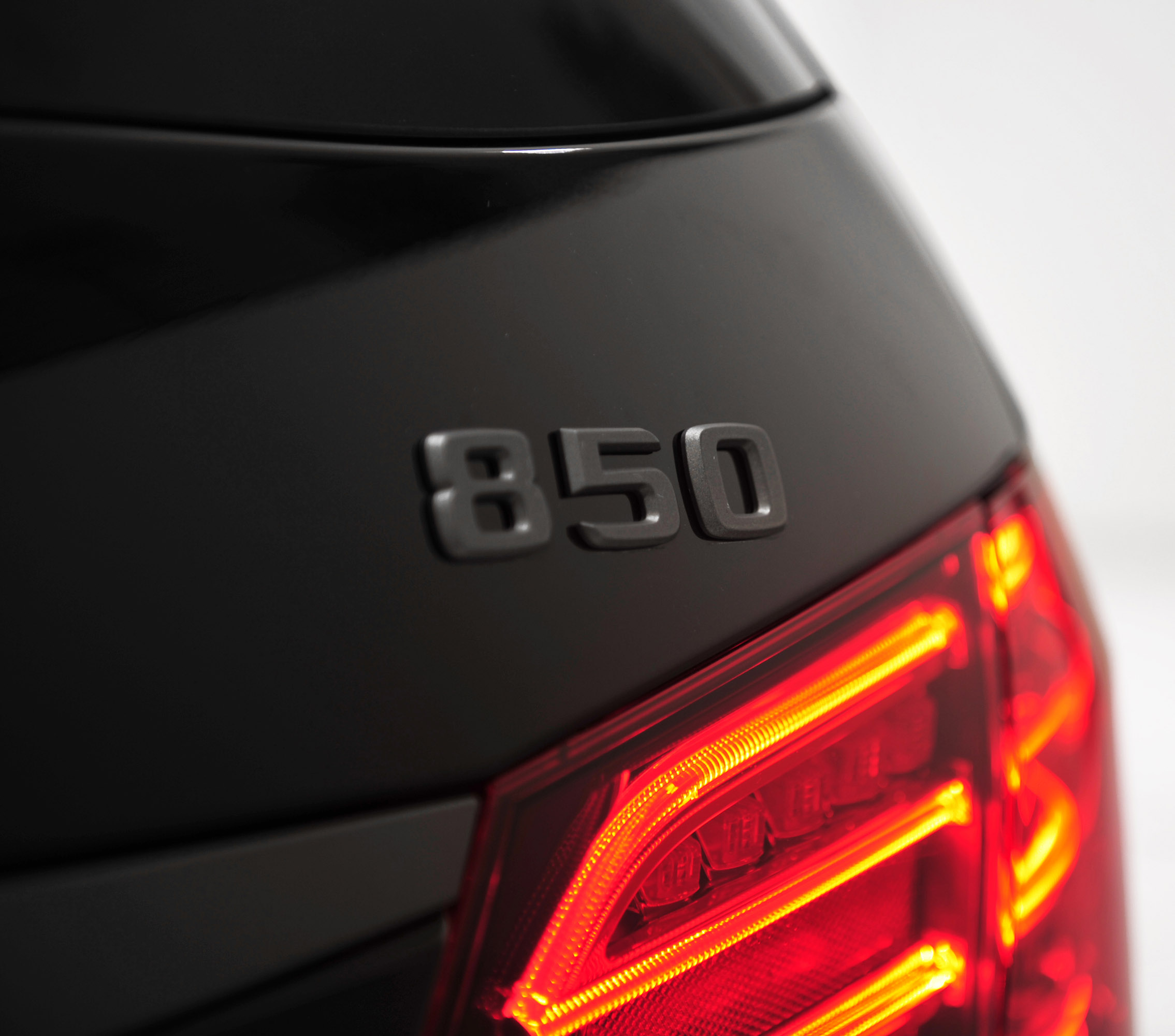 Brabus 850 6.0 Biturbo Mercedes-Benz E63 AMG