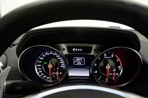 Brabus 850 Mercedes-Benz SL63 AMG (2014) - picture 32 of 40