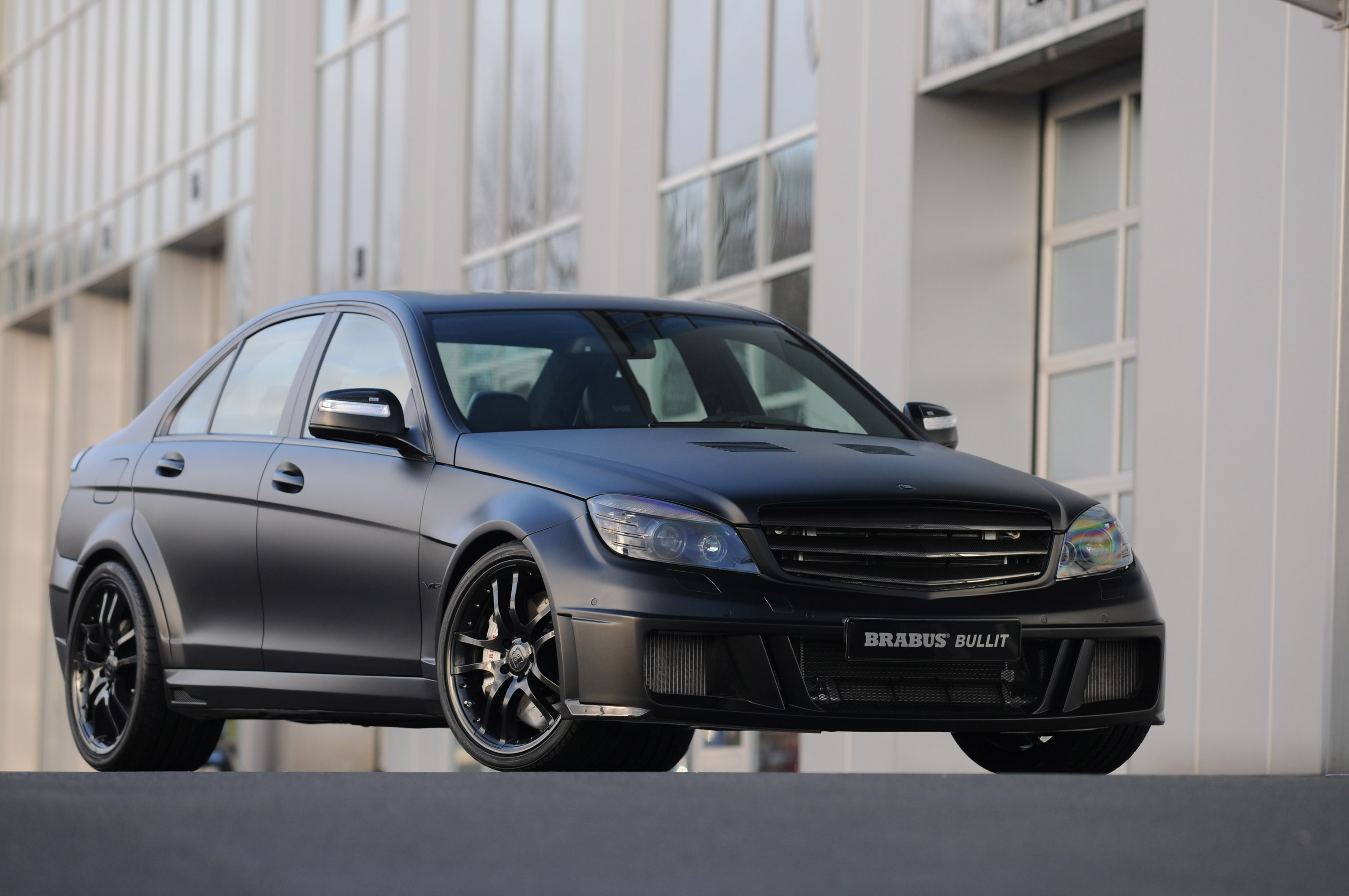 Mercedes-Benz Brabus Bullit Black Arrow