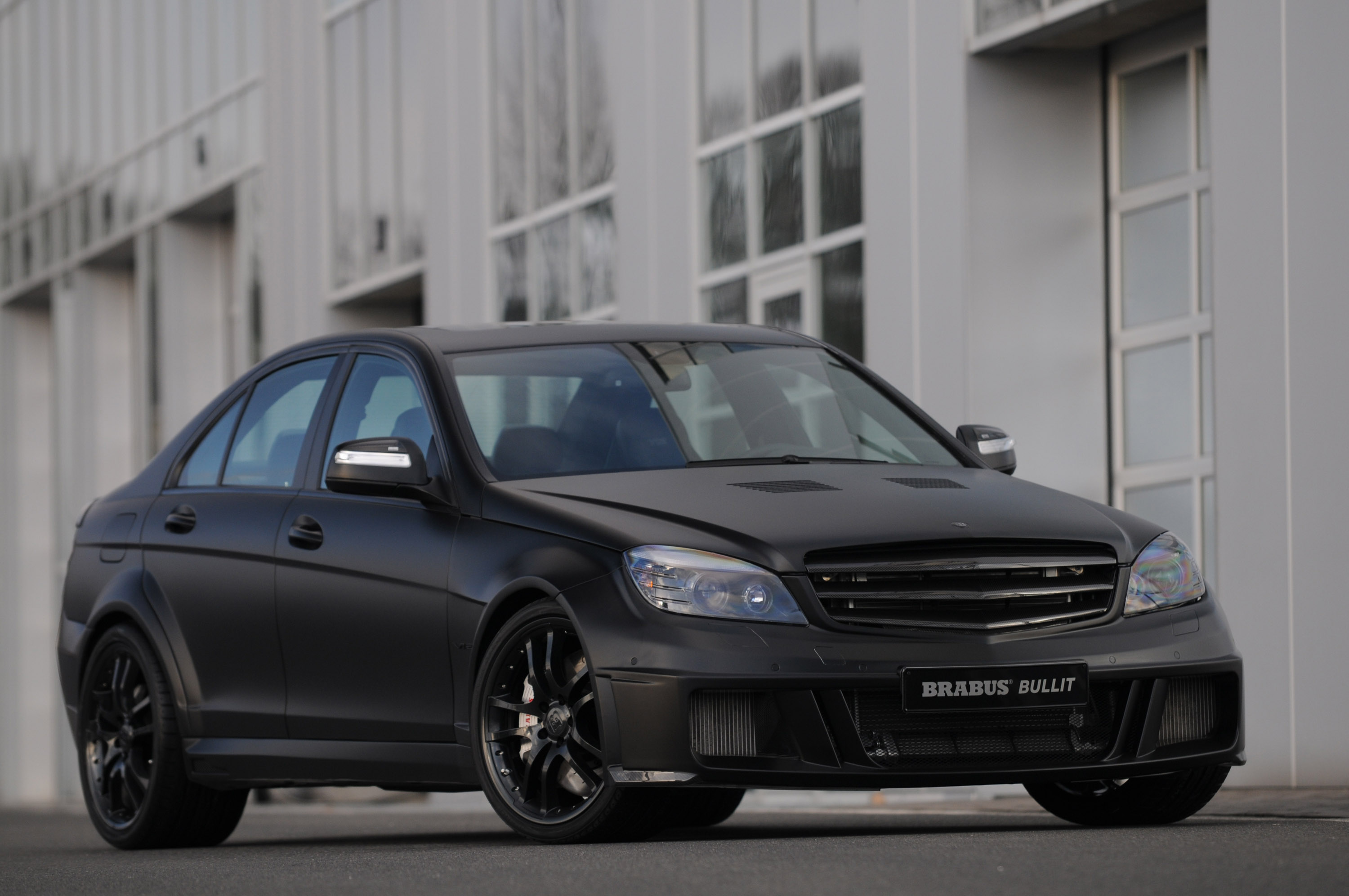 Mercedes-Benz Brabus Bullit Black Arrow