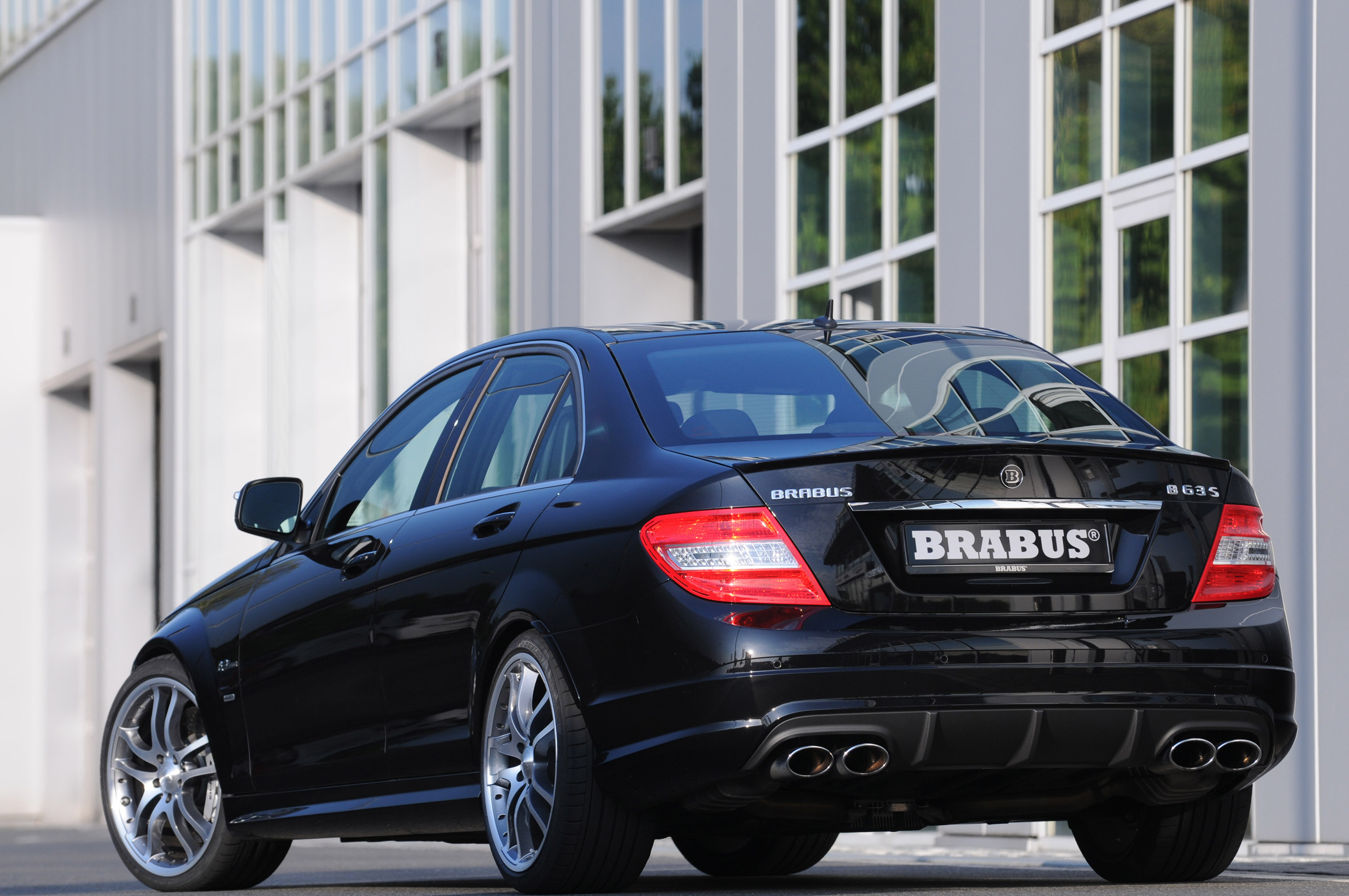 BRABUS Mercedes-Benz C63 AMG