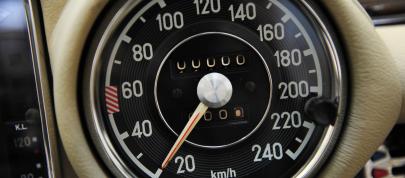 BRABUS Classic Mercedes-Benz 280 SE 3.5 Cabriolet W111 (2014) - picture 20 of 25