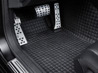 BRABUS Mercedes-Benz E V12 one of ten (2009)