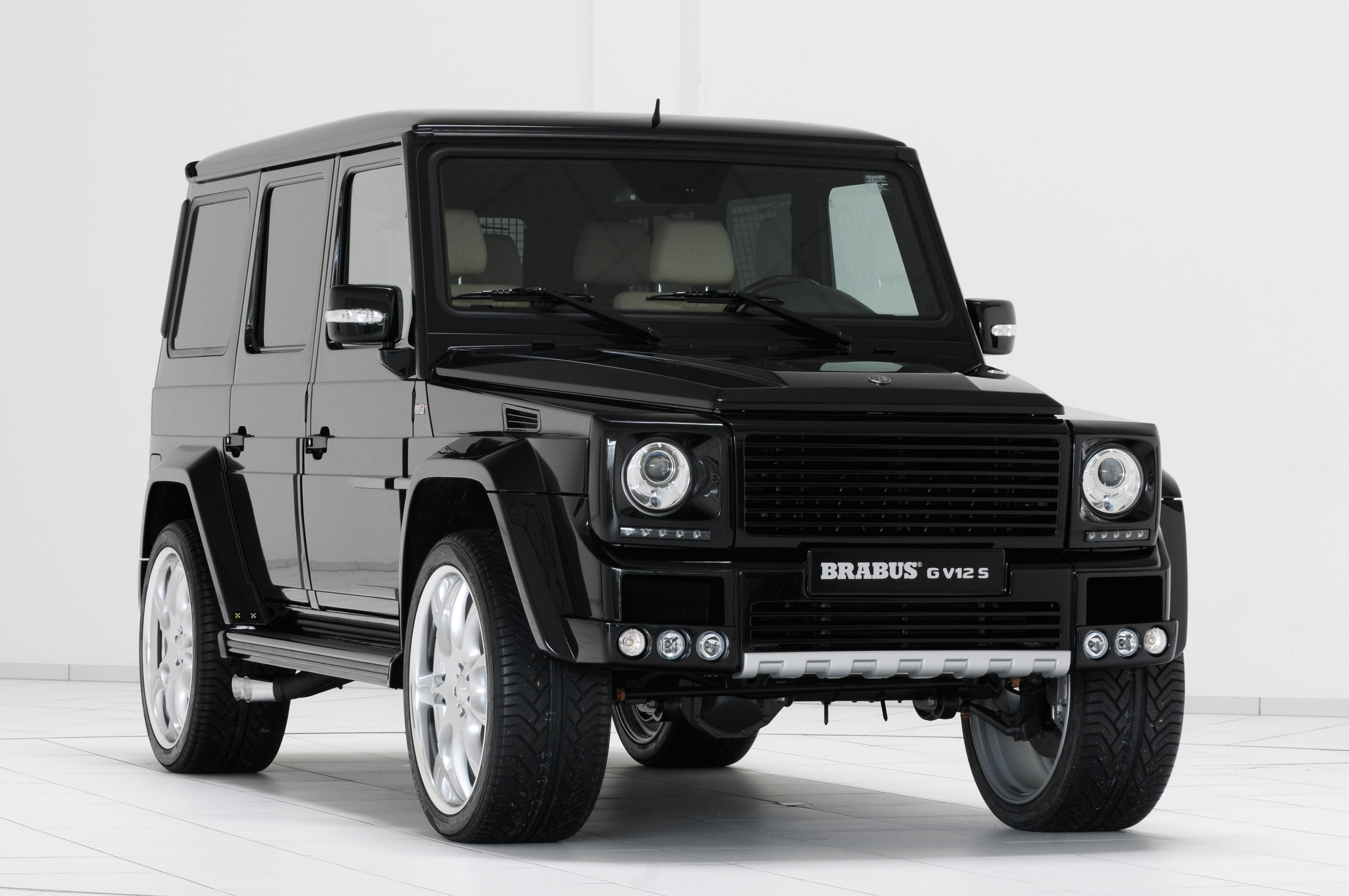 BRABUS Mercedes-Benz G V12 S Biturbo WIDESTAR