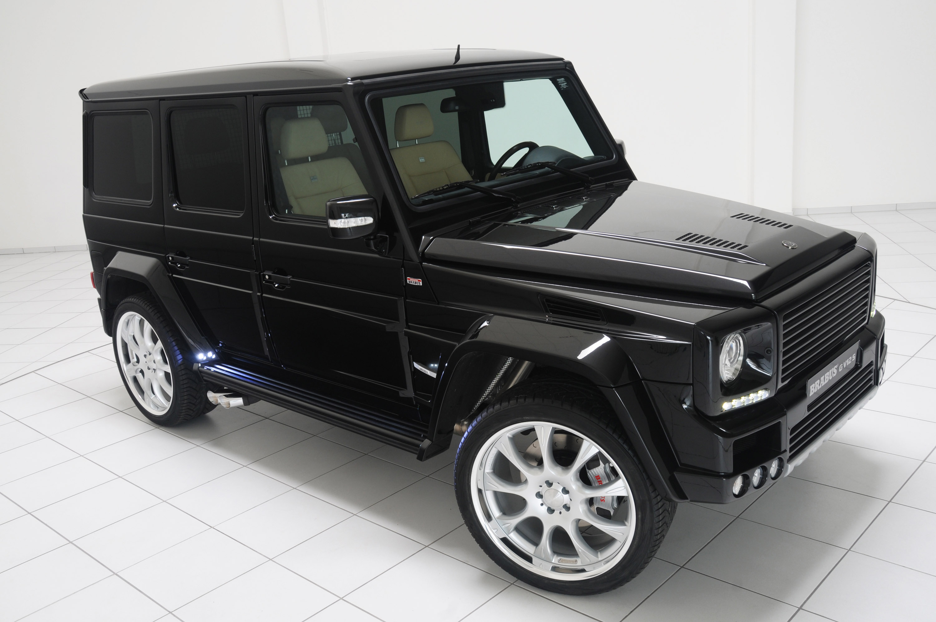 BRABUS Mercedes-Benz G V12 S Biturbo WIDESTAR