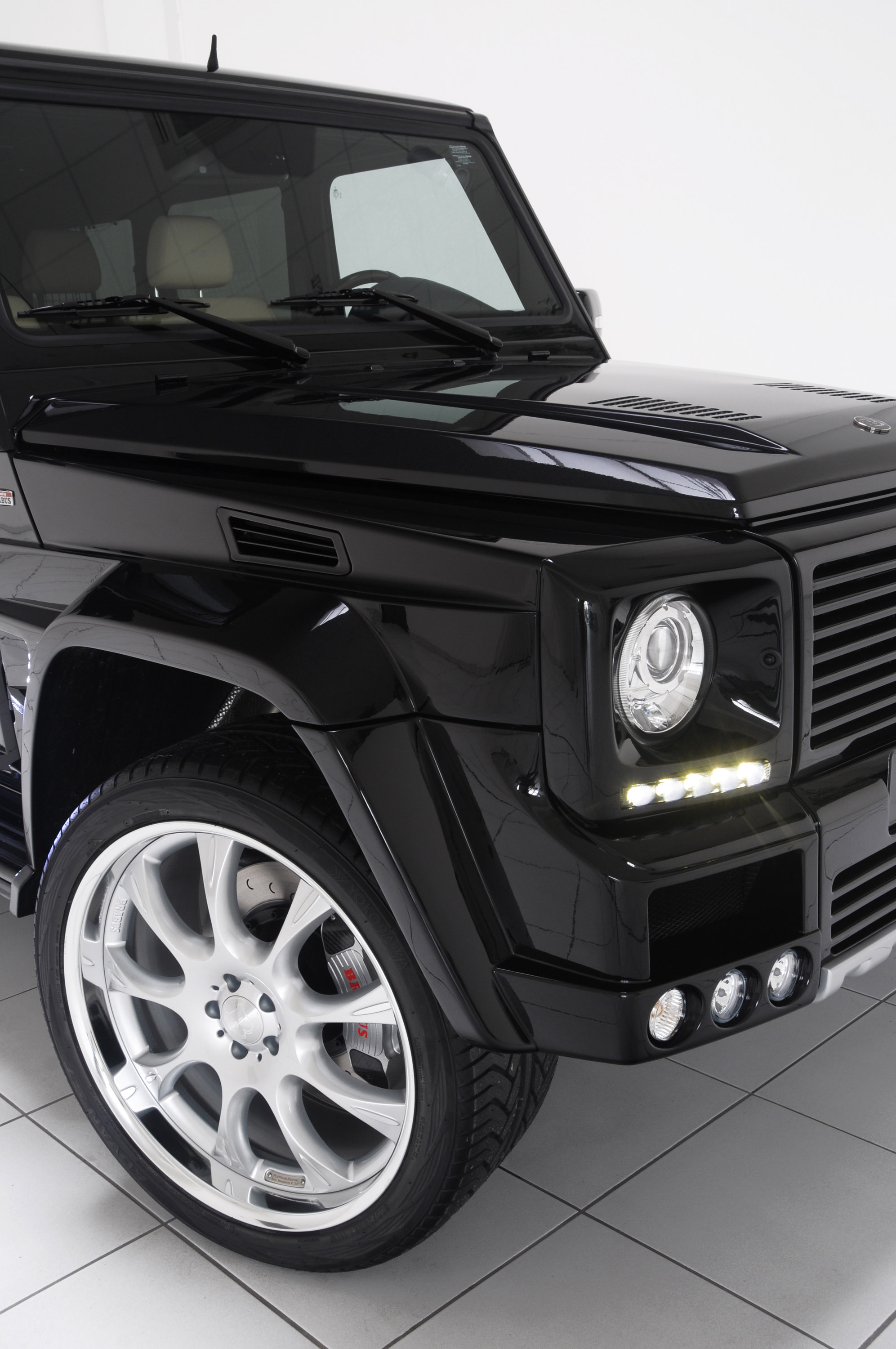 BRABUS Mercedes-Benz G V12 S Biturbo WIDESTAR