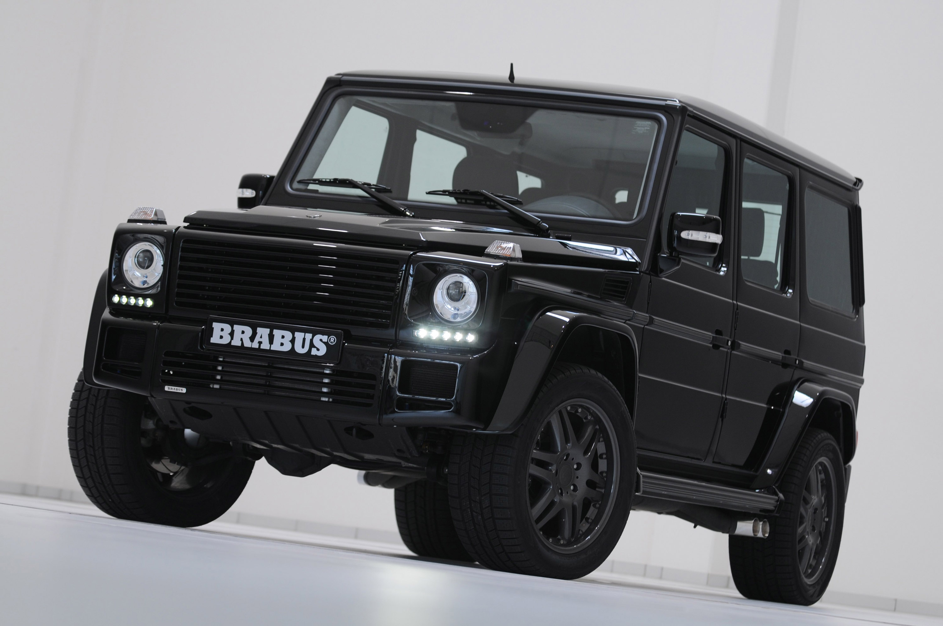 BRABUS Mercedes-Benz G V12 S Biturbo