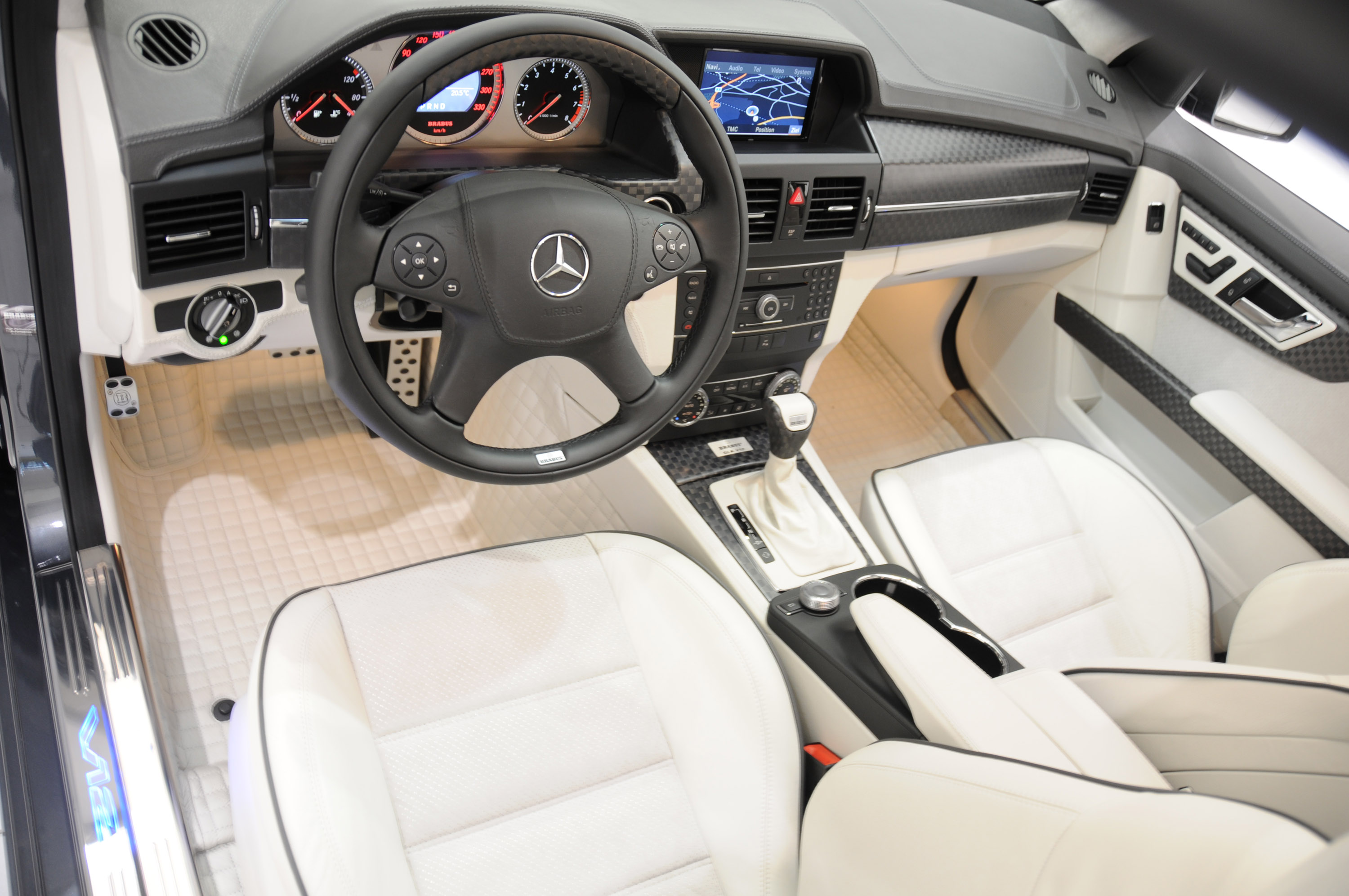 Brabus Mercedes-Benz GLK V12