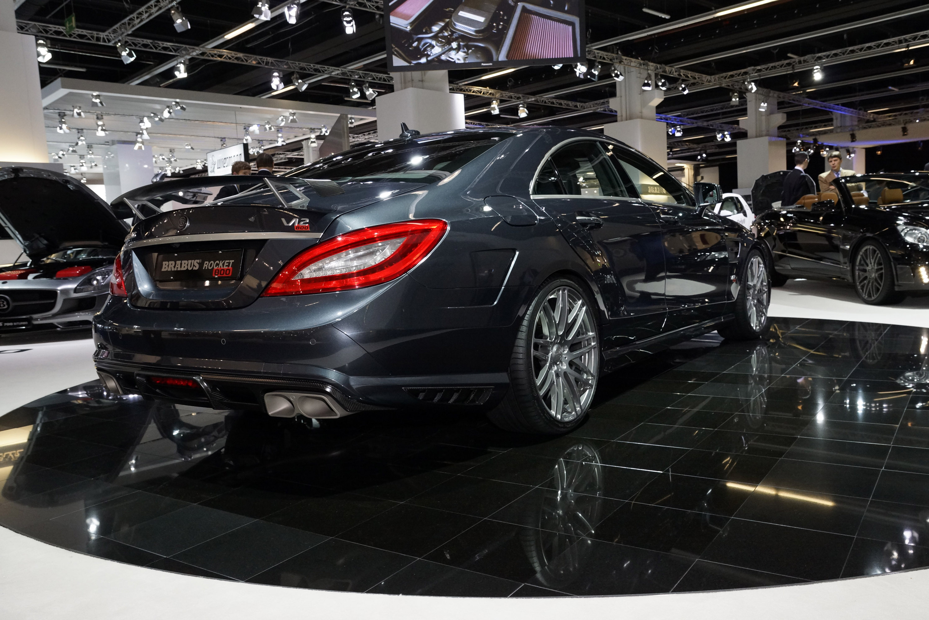 Mercedes brabus 800. Mercedes-Benz CLS 63 Brabus Rocket 800. Mercedes Benz Brabus Rocket 800. Mercedes CLS Brabus Rocket 800. Mercedes Benz CLS Brabus 800.