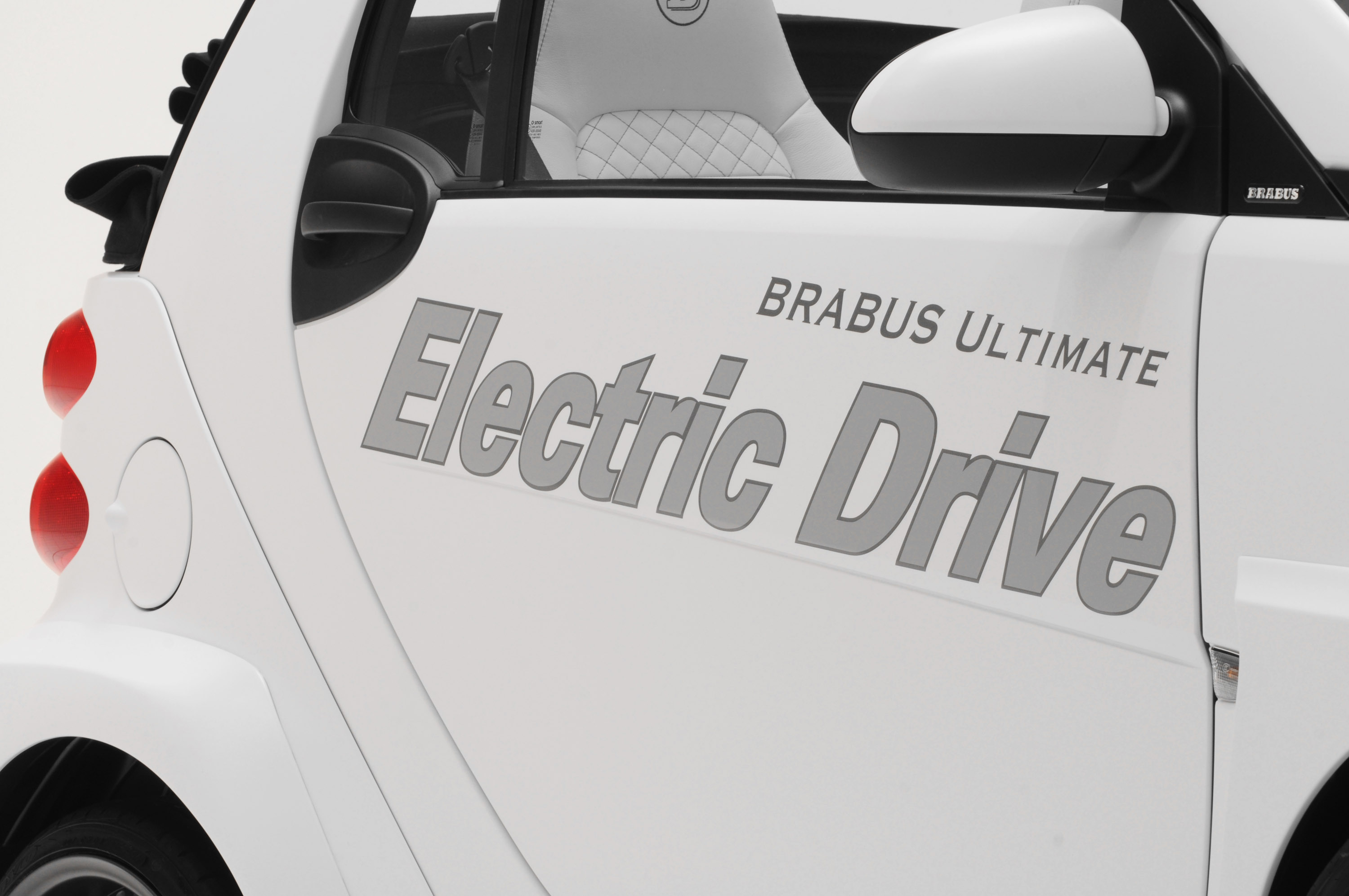 BRABUS ULTIMATE Electric Drive Smart ForTwo Convertible