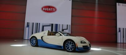 Bugatti at Paris Motor Show (2012) - picture 4 of 5