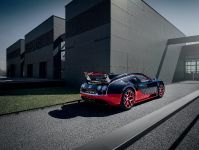 Bugatti Veyron 16.4 Grand Sport Vitesse Roadster (2012) - picture 4 of 6