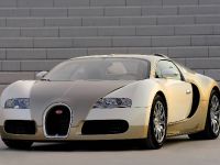 Bugatti Veyron Gold-colored