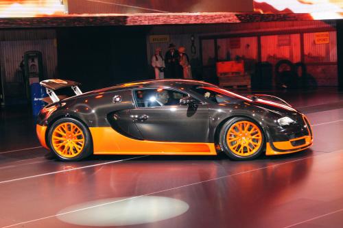 Bugatti Veyron Paris (2010) - picture 1 of 2