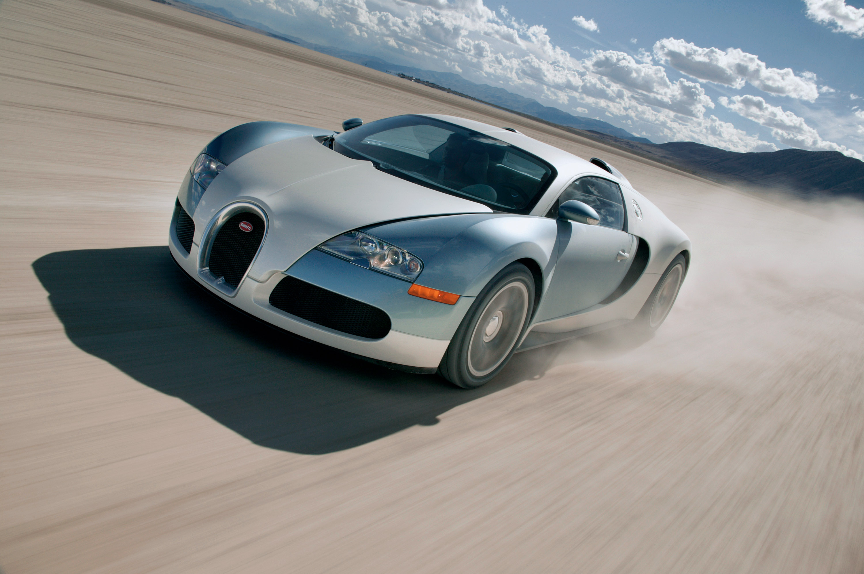 Bugatti Veyron on the track of the Targa Florio