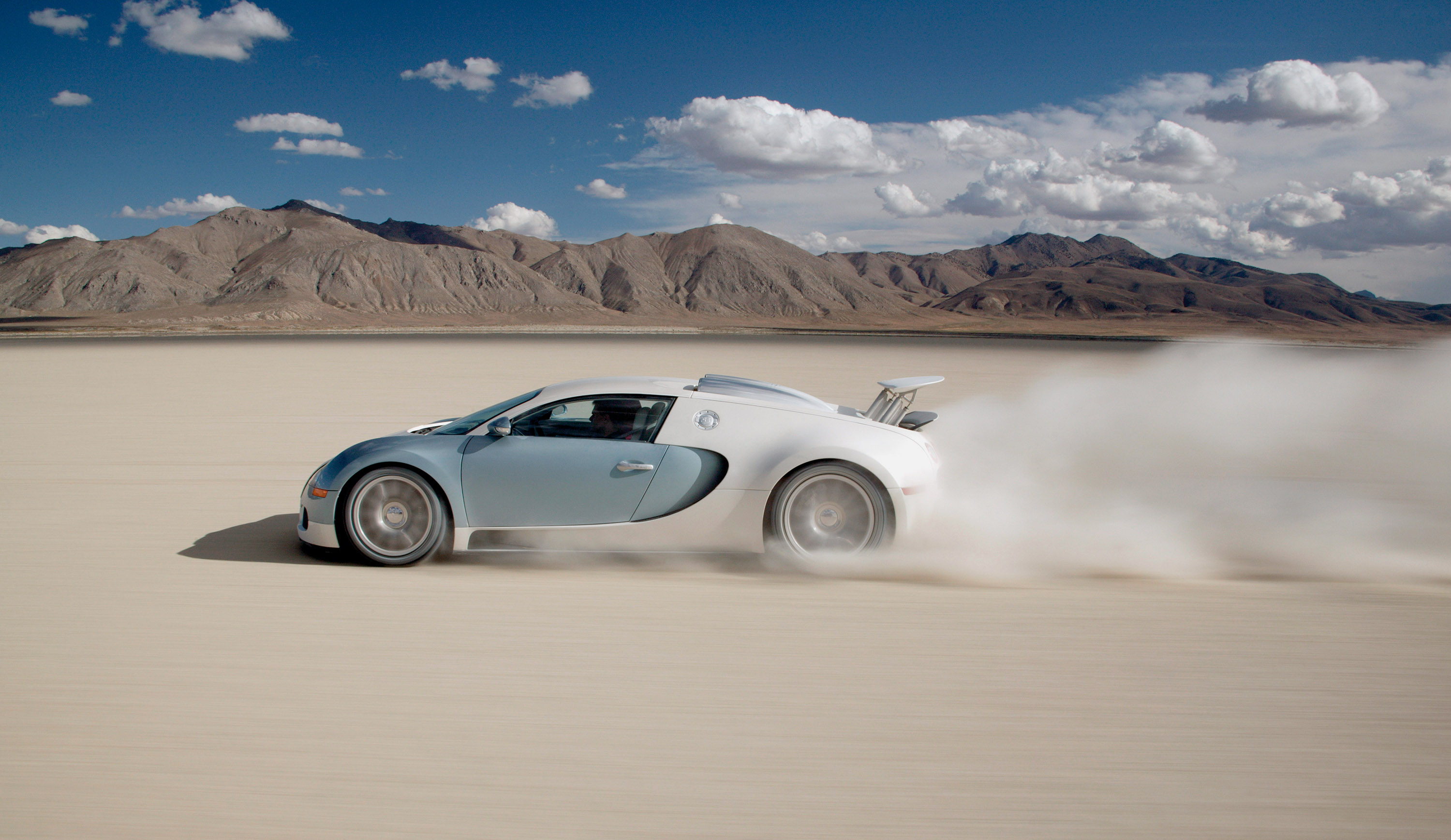 Bugatti Veyron on the track of the Targa Florio