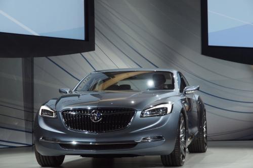 Buick Avenir Detroit (2015) - picture 1 of 6