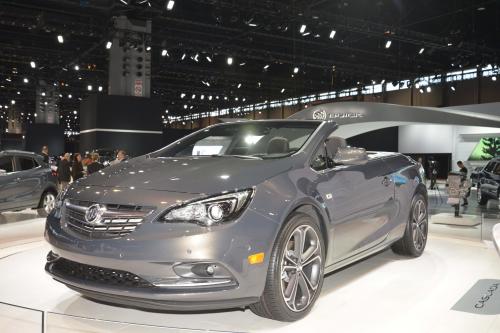 Buick Cascada Chicago (2015) - picture 1 of 4