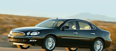 Buick LaCrosse CXS (2005) - picture 7 of 24