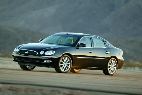 Buick LaCrosse CXS (2005) - picture 8 of 24