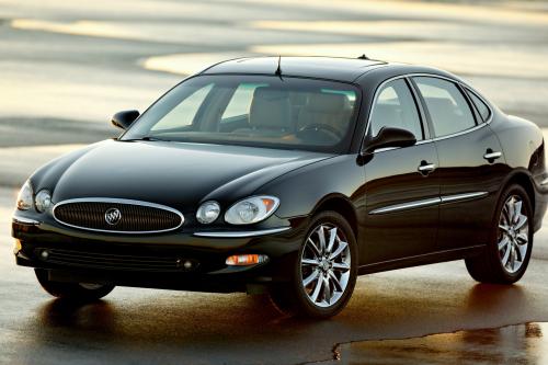 Buick LaCrosse CXS (2005) - picture 17 of 24