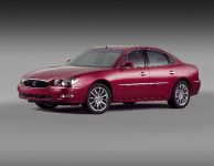 Buick LaCrosse CXS (2005) - picture 3 of 24