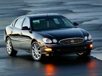 Buick LaCrosse CXS (2005) - picture 14 of 24
