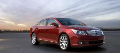 Buick LaCrosse CXS (2010) - picture 4 of 10
