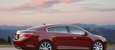 Buick LaCrosse CXS (2010) - picture 7 of 10