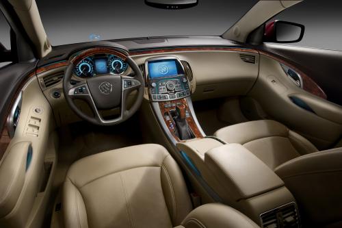 Buick LaCrosse CXS (2010) - picture 9 of 10