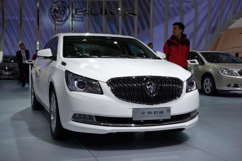 Buick Lacrosse Shanghai (2013) - picture 1 of 4