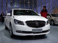 Buick Lacrosse Shanghai (2013)