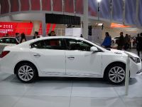 Buick Lacrosse Shanghai (2013) - picture 2 of 4