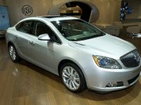 Buick Verano Detroit (2011) - picture 2 of 3