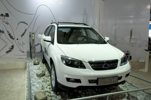 BYD S6DM Hybrid Detroit (2011) - picture 1 of 2