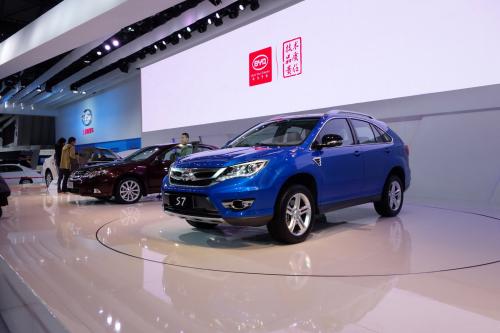 BYD S7 Shanghai (2013) - picture 1 of 3