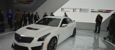Cadillac CTS-V Detroit (2015) - picture 4 of 10