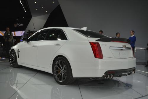 Cadillac CTS-V Detroit (2015) - picture 9 of 10