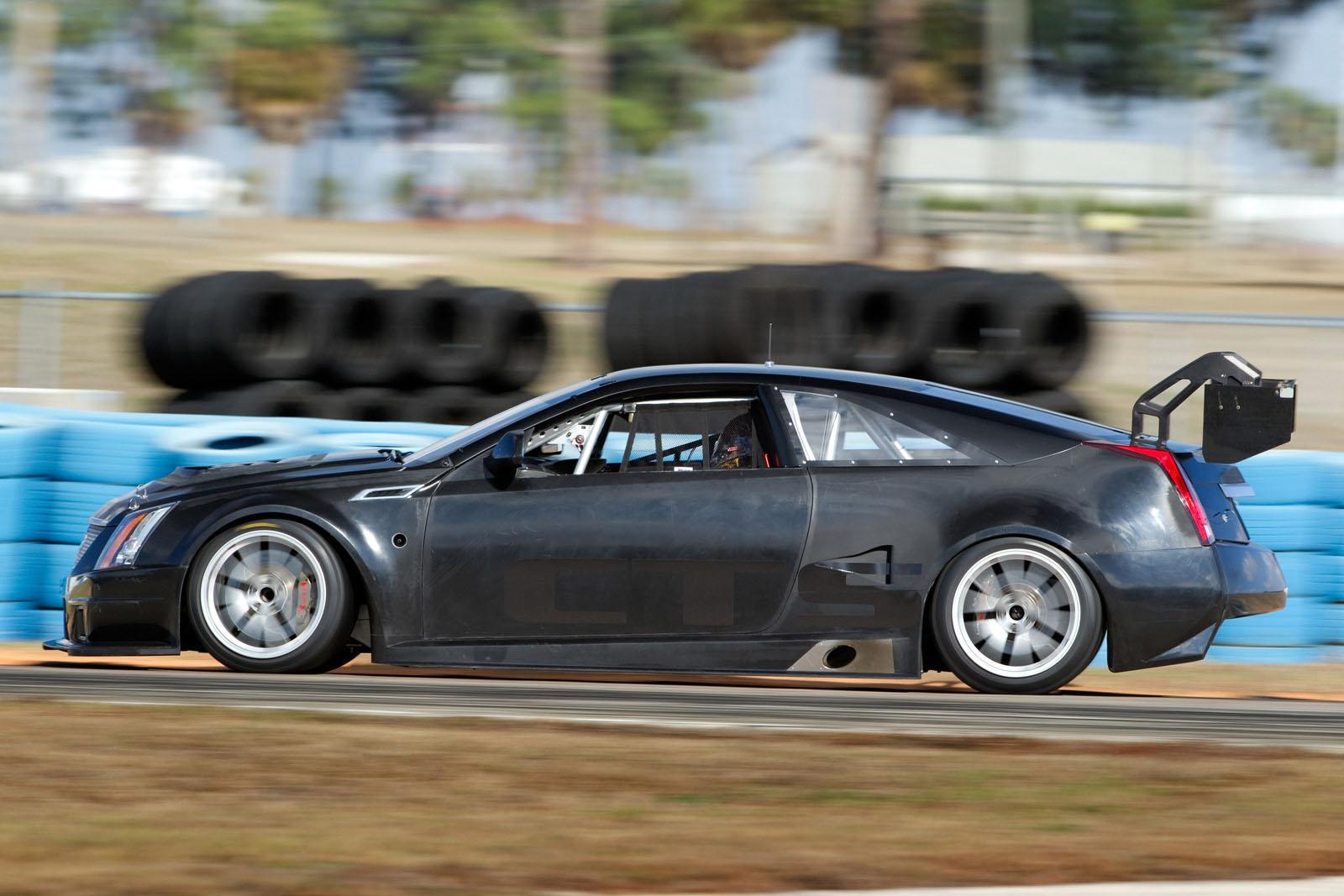 Cadillac CTS-V Racing Coupe