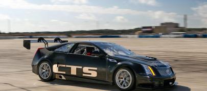 Cadillac CTS-V Racing Coupe (2011) - picture 4 of 19