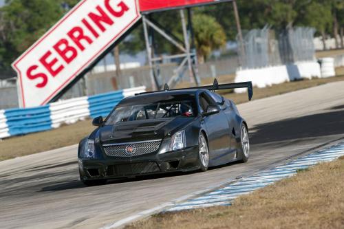 Cadillac CTS-V Racing Coupe (2011) - picture 16 of 19