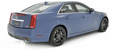 Cadillac CTS-V Stealth Blue (2013) - picture 4 of 5