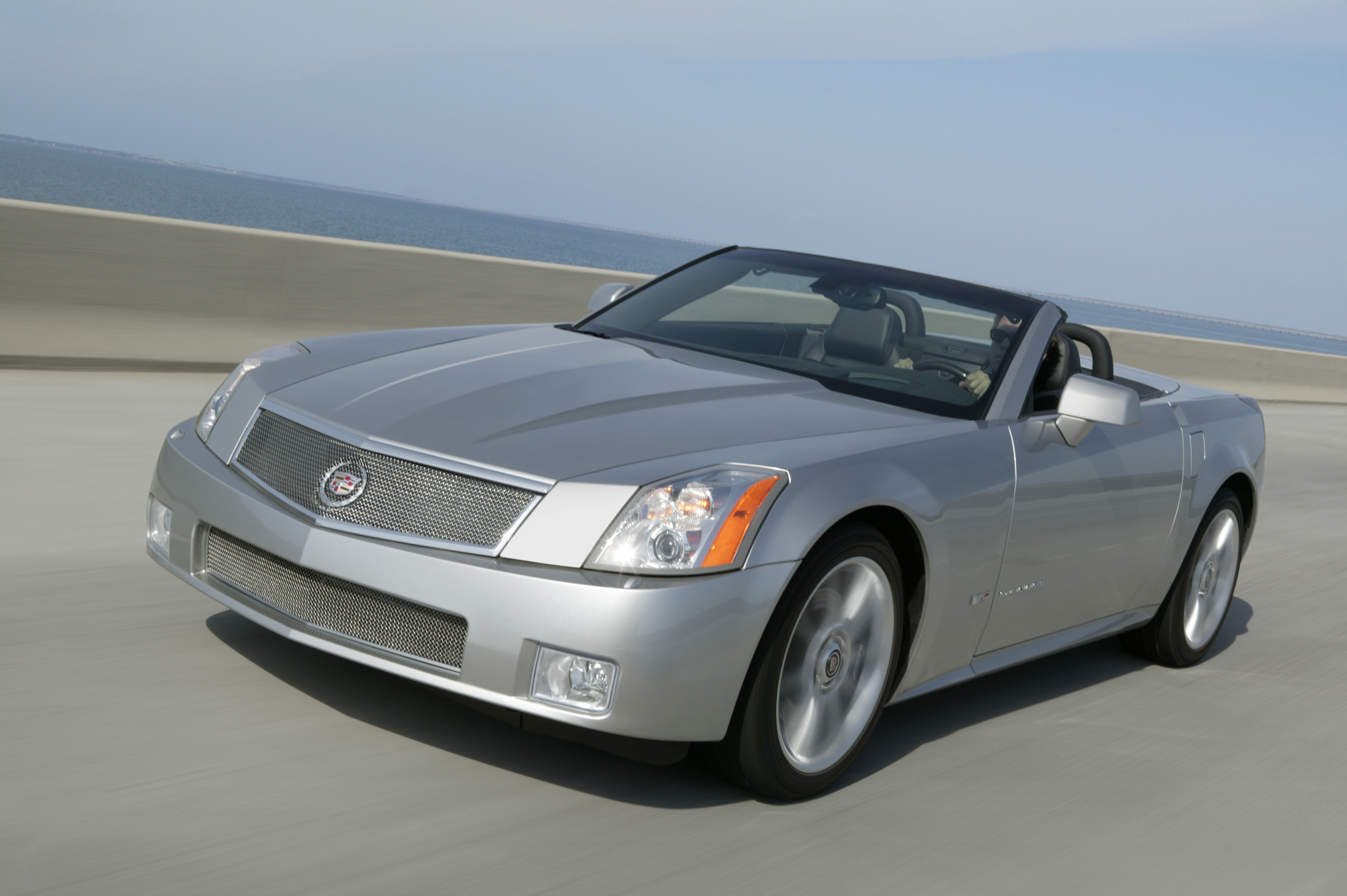 Cadillac XLR V